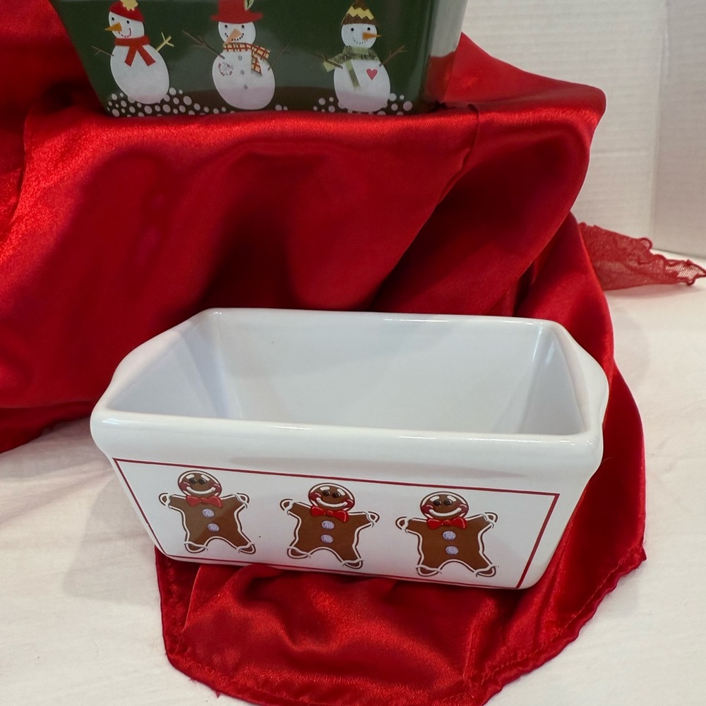 Set of 3 Holiday Mini Loaf Pans — Snowman, Snowflake & Gingerbread - Picture 2 of 9
